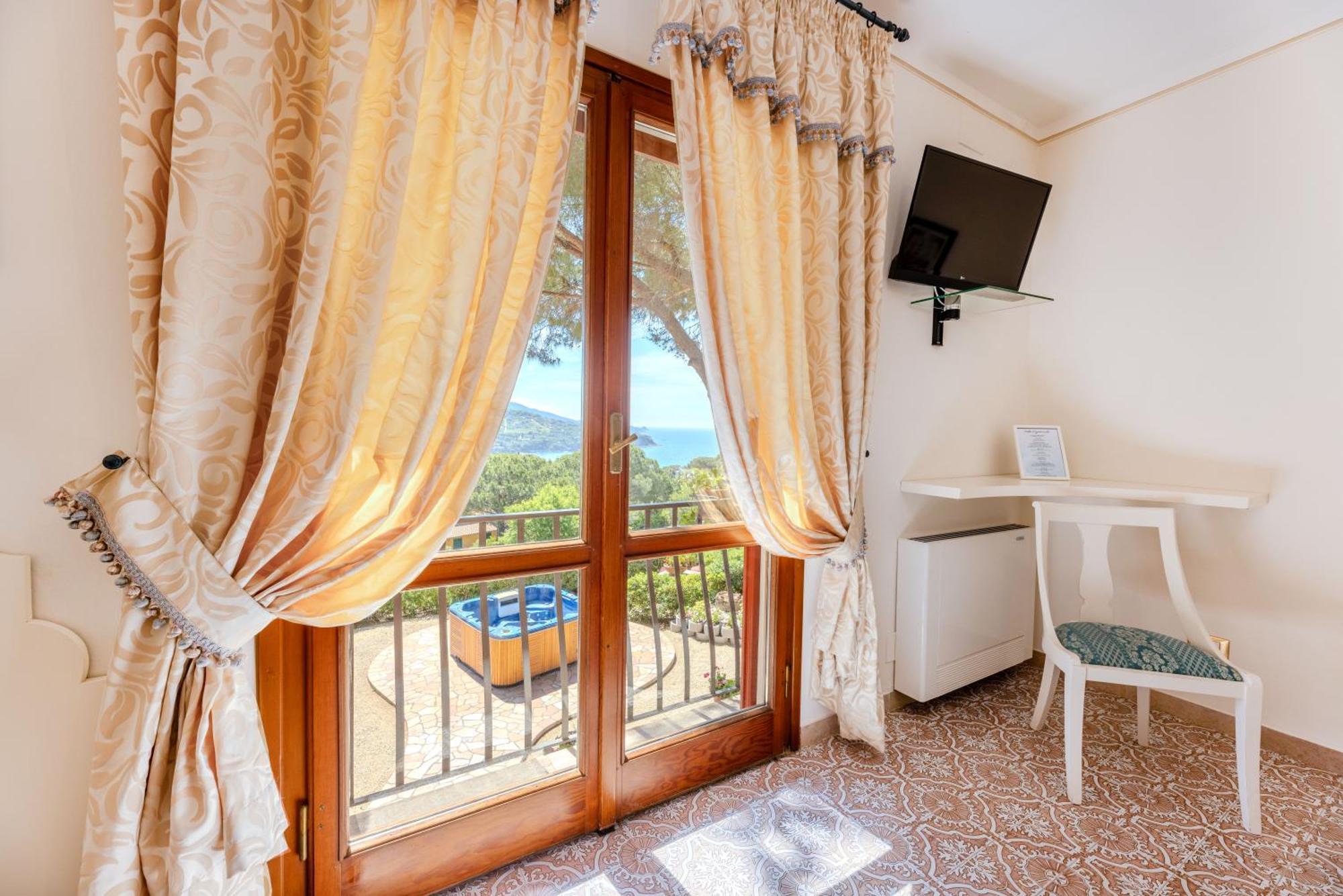 Villa Capitorsola กาโปลิเวรี ภายนอก รูปภาพ